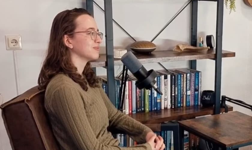 Anne de Brouwer. (Foto: Reprodução/YouTube/Levend Geloven).