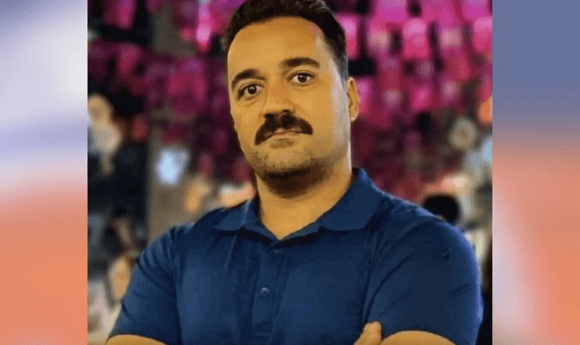 Mehran Shamloui se converteu do islamismo para o cristianismo. (Foto: churchinchains)