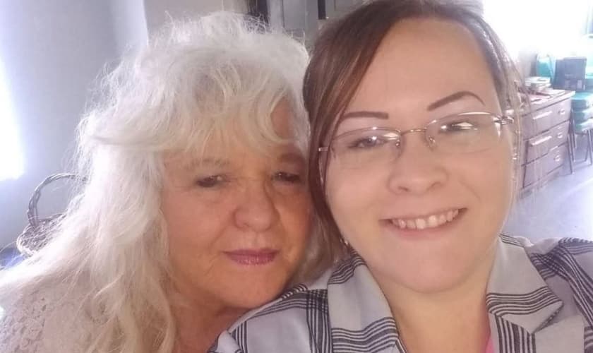 Beverly Gumm e Christina Combs. (Foto: Reprodução/Facebook/Hannah Joann)