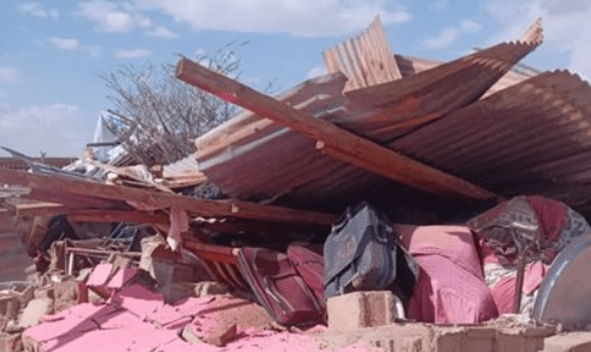 Prédio de igreja demolido em Cartum Norte, Sudão, em 8 de julho de 2025. (Foto: CSW)