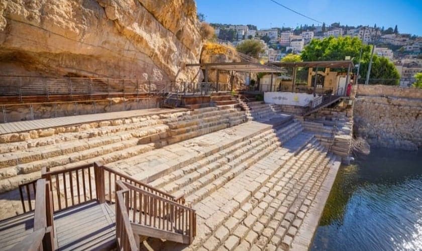Escavação no Tanque de Siloé. (Foto: Instagram/City Of David).