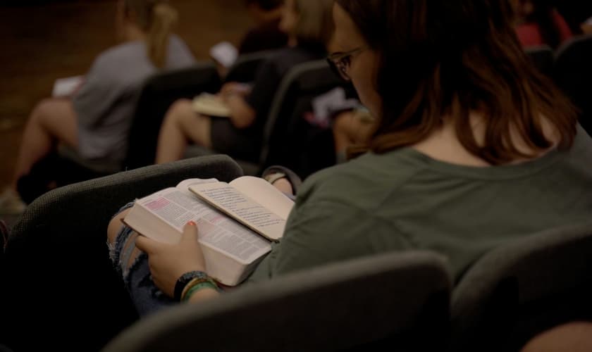 Os dados da pesquisa foram obtidos a partir de entrevistas com 2.000 adultos nos EUA. (Foto: Unsplash/Jacob Sangster)