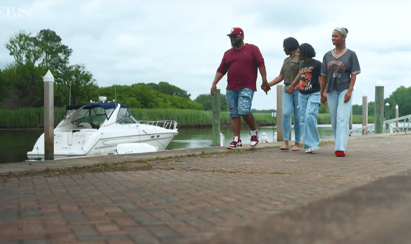 A família. (Foto: Reprodução/CBN News)