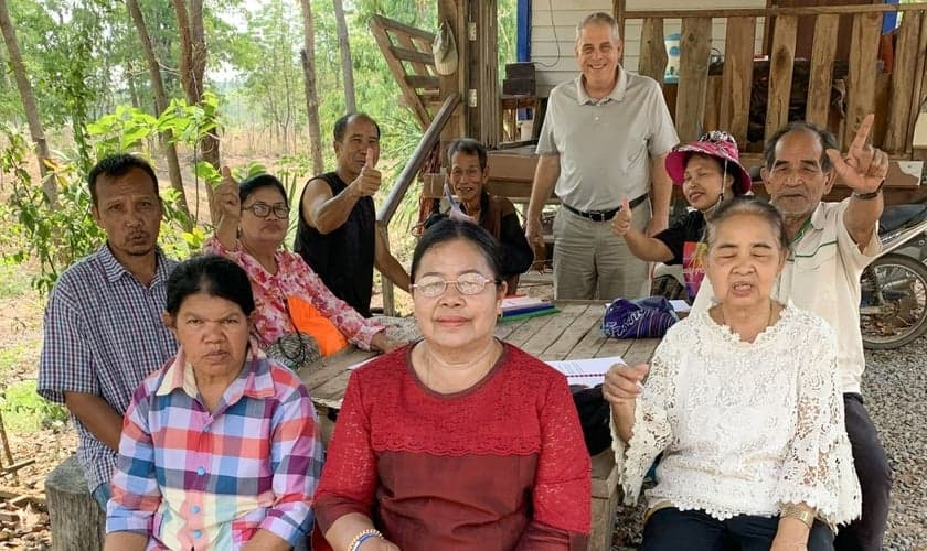 Uma das reuniões de estudo bíblico na Tailândia. (Foto: Reprodução/IMB)