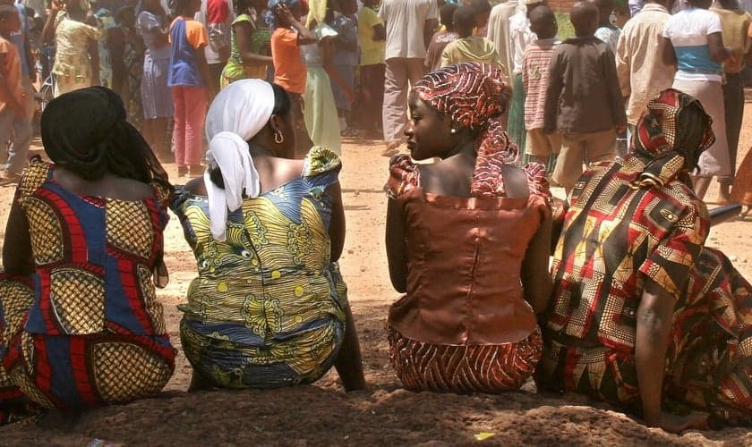 As vítimas incluem meninos e meninas com idades entre dez e dezoito anos. (Foto: Portas Abertas)