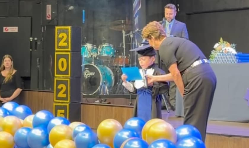 Guilherme na formatura. (Foto: Reprodução/Instagram/Guilherme Gandra Moura).